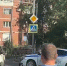 В Белогорске водитель протаранил припаркованный автомобиль и въехал в машину ГИБДД видео - Amur.Life
