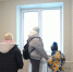 Многодетная семья из Благовещенска вселяется в квартиру в арендном доме - Amur.Life