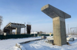 Последние опоры оборудуют на путепроводе через Транссиб в Приамурье