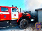 В Февральске полностью сгорели автомобиль УАЗ, мопед и снегоход