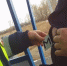 Водитель грузовика ехавший из Благовещенска по мосту через Зею попался на фальсификации госномеров авто с помощью магнита видео - Amur.Life